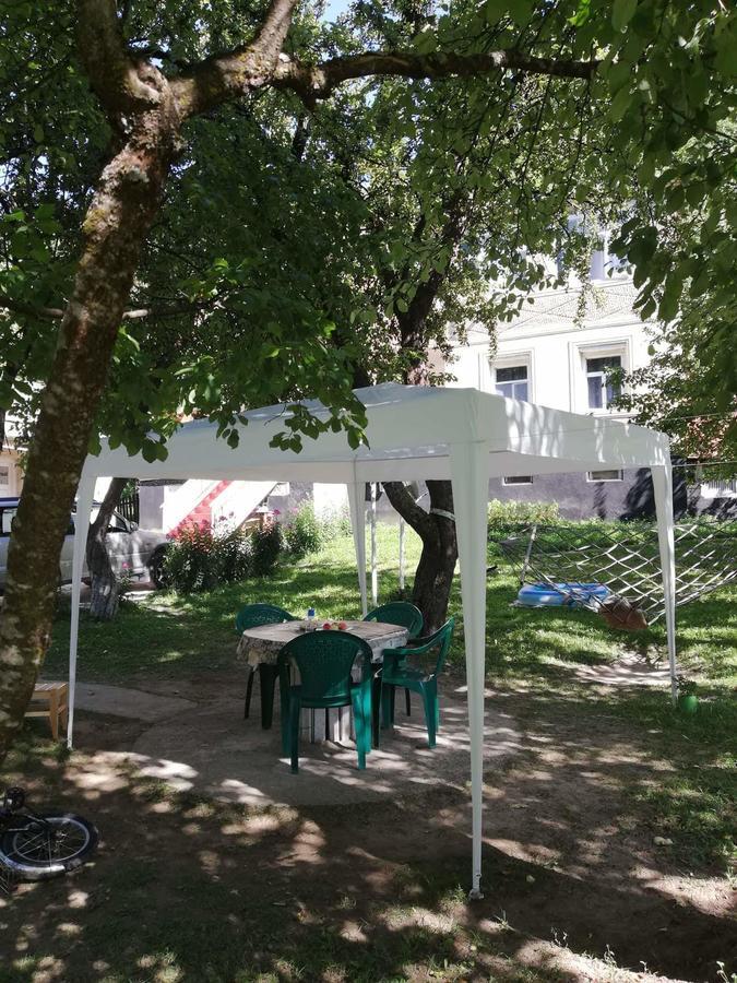 Ushba Hotell Mestia Exteriör bild