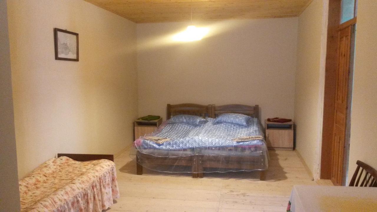 Ushba Hotell Mestia Exteriör bild